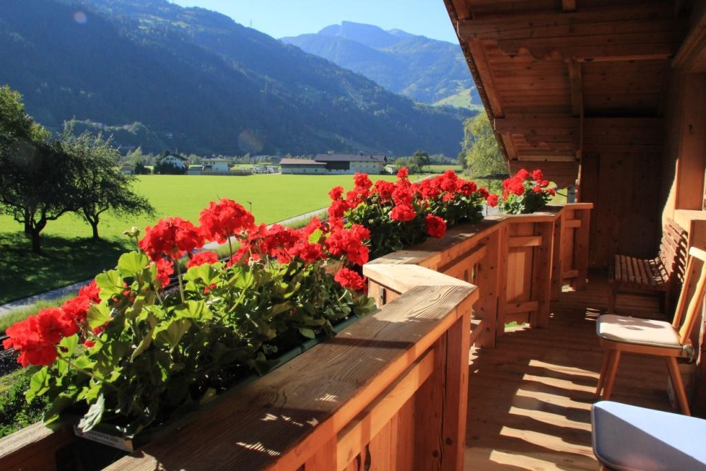 Apart Eberharter Aschau Im Zillertal Bagian luar foto