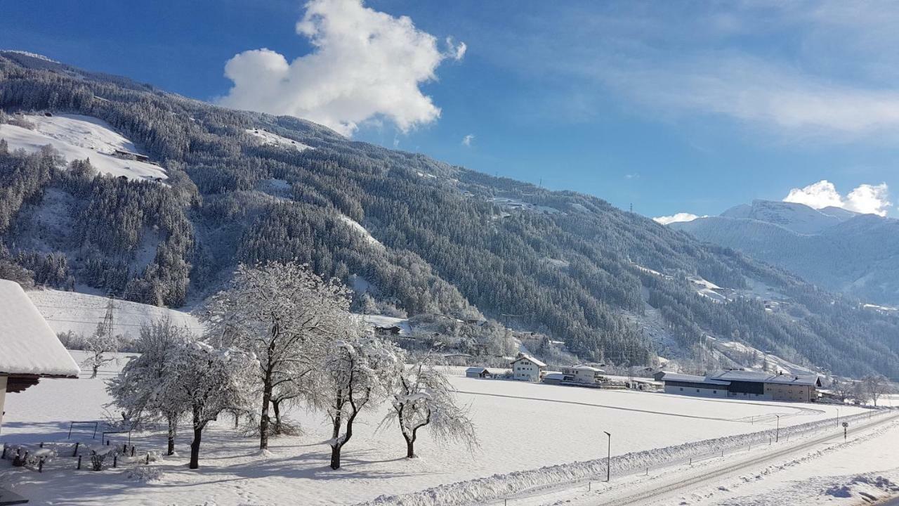 Apart Eberharter Aschau Im Zillertal Bagian luar foto